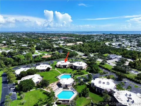 1999 NE Collins Cir #3-10, Jensen Beach, FL 34957
