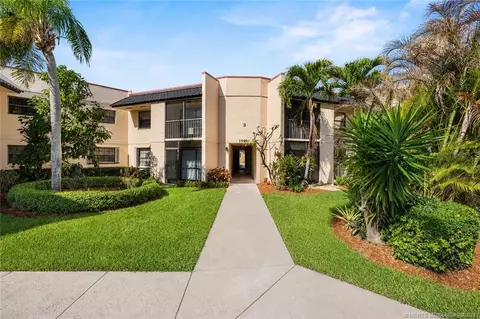 1999 NE Collins Cir #3-10, Jensen Beach, FL 34957