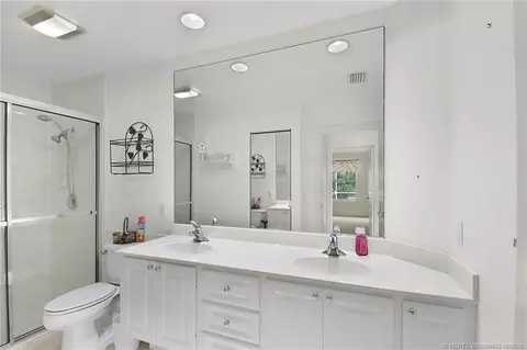 Bath - 768 SW Balmoral Trce, Stuart, FL 34997 photo 1 of 2