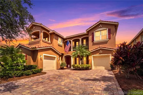 5541 SW Bellflower Ct, Palm City, FL 34990
