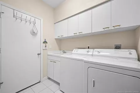Other - 3378 SE Cambridge Dr, Stuart, FL 34997 photo 6 of 7