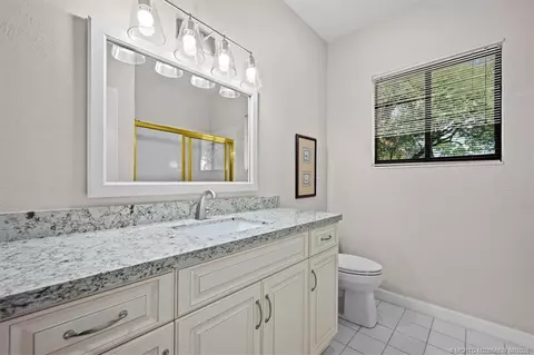 Bath - 3378 SE Cambridge Dr, Stuart, FL 34997 photo 4 of 5