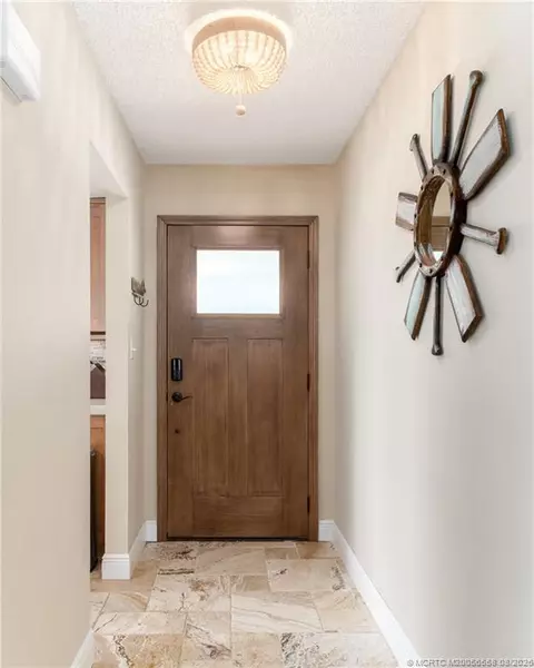 Entry Way - 4099 SE Centerboard Ln #4-B, Stuart, FL 34997 photo 2 of 2