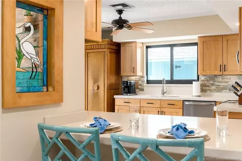 Kitchen - 4099 SE Centerboard Ln #4-B, Stuart, FL 34997 photo 2 of 6