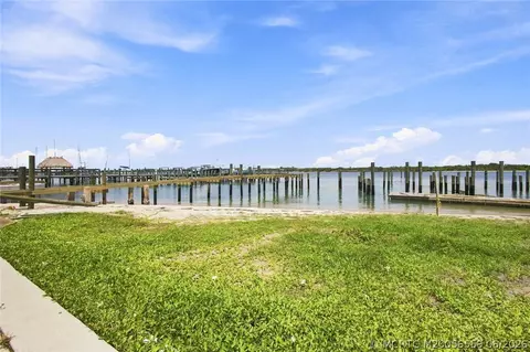 1300 Seaway Dr #D1, Fort Pierce, FL 34949