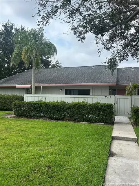 4015 NW Cinnamon Tree Cir, Jensen Beach, FL 34957