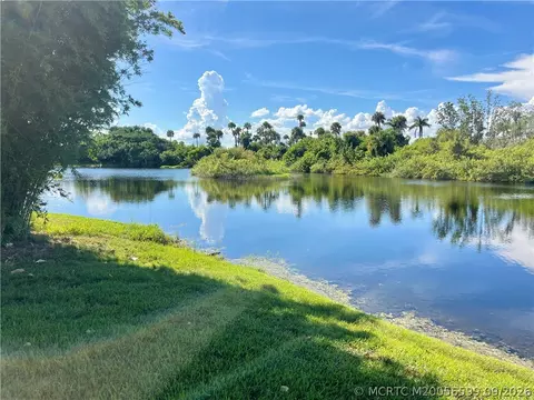 View/Area - 911 SW South River Dr #107, Stuart, FL 34997 photo 3 of 6
