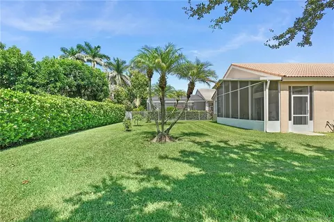 Exterior - 2937 SE Kingsmill Pl, Stuart, FL 34997 photo 5 of 8