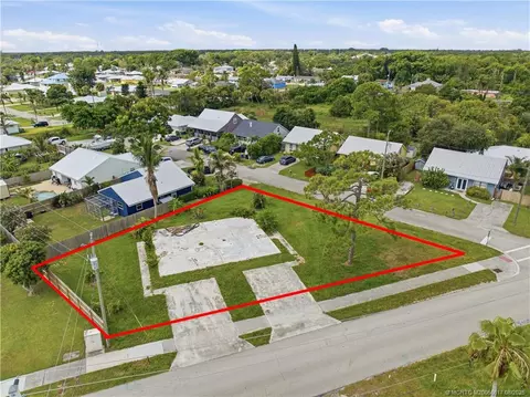 4972 SE Primrose Way, Stuart, FL 34997