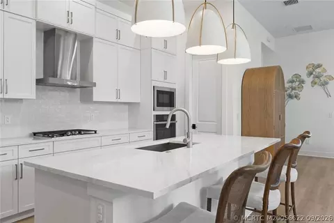 Kitchen - 6941 SE Haven Ln, Stuart, FL 34997 photo 6 of 7