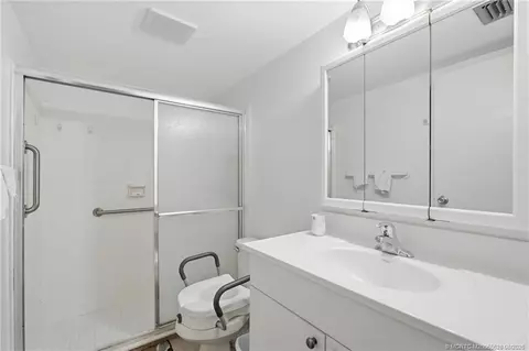 Bath - 2950 SE Ocean Blvd SE #43-2, Stuart, FL 34996 photo 1 of 1