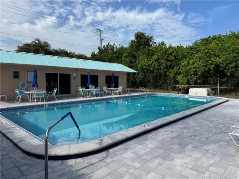 Exterior - 2950 SE Ocean Blvd SE #43-2, Stuart, FL 34996 photo 7 of 7