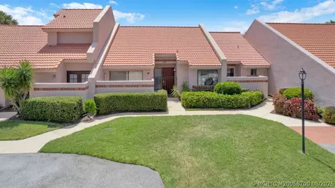 3535 SE Sandpiper Cir, Port Saint Lucie, FL 34952