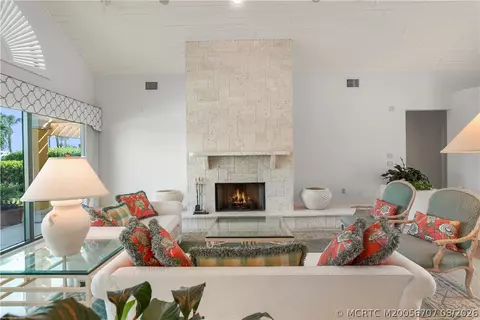Living - 6661 SE Harbor Cir, Stuart, FL 34996 photo 2 of 5