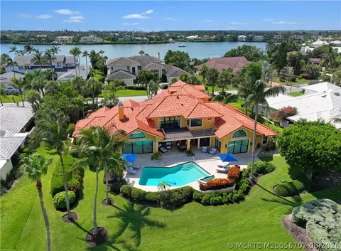 View/Area - 6661 SE Harbor Cir, Stuart, FL 34996 photo 3 of 11