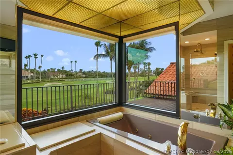 Bath - 6661 SE Harbor Cir, Stuart, FL 34996 photo 9 of 12