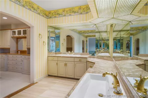 Bath - 6661 SE Harbor Cir, Stuart, FL 34996 photo 12 of 12