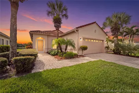 313 NW Alana Ave, Port Saint Lucie, FL 34986