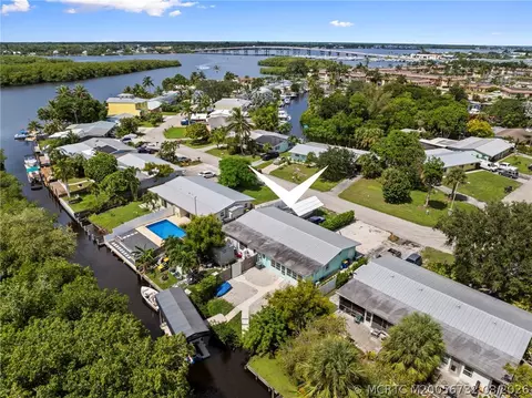 View/Area - 30 SW Hideaway Pl, Stuart, FL 34994 photo 5 of 7