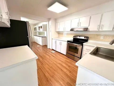 6250 Ficus Ln, Lantana, FL 33462