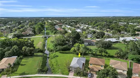 View/Area - 4526 SE Graham Dr, Stuart, FL 34997 photo 4 of 7