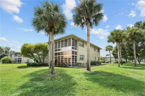 21 Lake Vista Trl #107, Port Saint Lucie, FL 34952