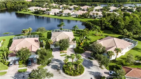 9293 SE Hawks Nest Ct, Hobe Sound, FL 33455
