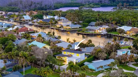 10742 SE Burgee Ct, Hobe Sound, FL 33455