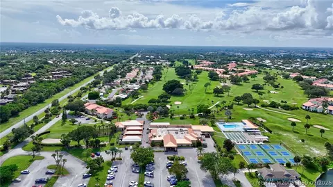 View/Area - 5111 SE Miles Grant Rd #202, Stuart, FL 34997 photo 7 of 38