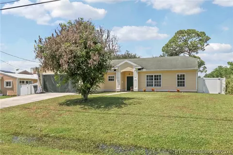 5901 Hickory Dr, Fort Pierce, FL 34982