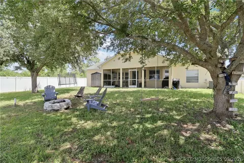 5901 Hickory Dr, Fort Pierce, FL 34982