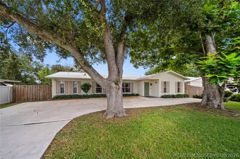 5906 Papaya Dr, Fort Pierce, FL 34982