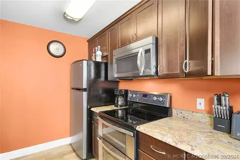 Kitchen - 311 NE Golfview Cir, Stuart, FL 34996 photo 2 of 2
