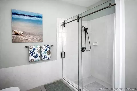 Bath - 1530 SW Balmoral Trce SW, Stuart, FL 34997 photo 2 of 5