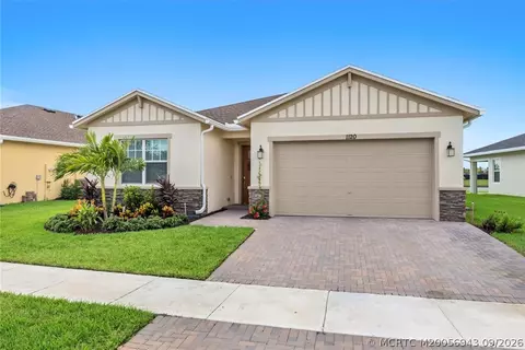 1120 SE Crosswood Way, Port Saint Lucie, FL 34984