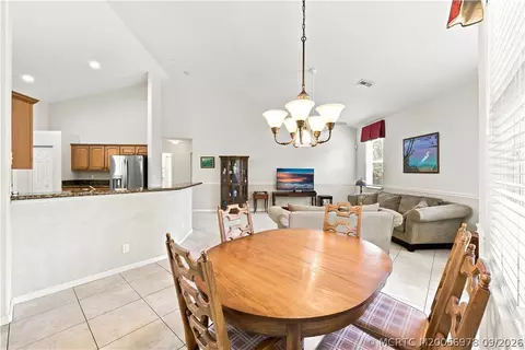 Dining - 4081 SE Newton St, Stuart, FL 34997 photo 5 of 6