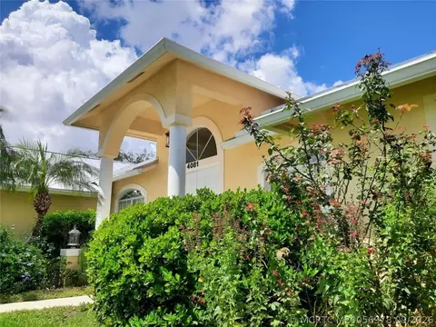 Exterior - 4081 SE Newton St, Stuart, FL 34997 photo 1 of 9