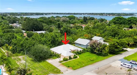 View/Area - 4081 SE Newton St, Stuart, FL 34997 photo 1 of 6