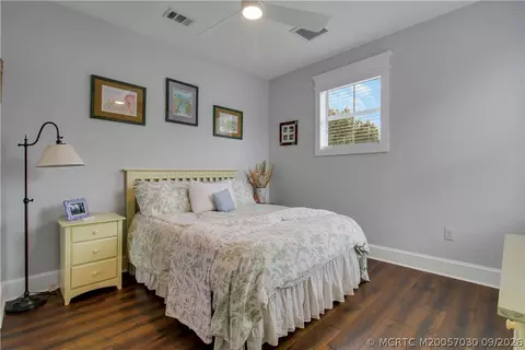 Bedroom - 1002 SE Riverside Dr, Stuart, FL 34996 photo 3 of 5
