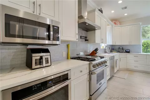 Kitchen - 1002 SE Riverside Dr, Stuart, FL 34996 photo 8 of 8