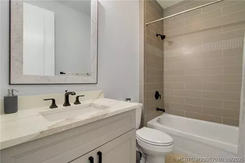 Bath - 1002 SE Riverside Dr, Stuart, FL 34996 photo 6 of 7