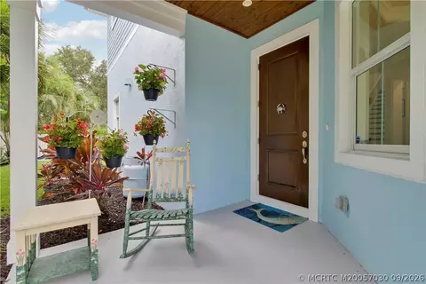Exterior - 1002 SE Riverside Dr, Stuart, FL 34996 photo 7 of 15