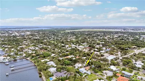 View/Area - 1002 SE Riverside Dr, Stuart, FL 34996 photo 11 of 11