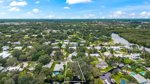 View/Area - 615 SW Rustic Cir, Stuart, FL 34997 photo 3 of 4