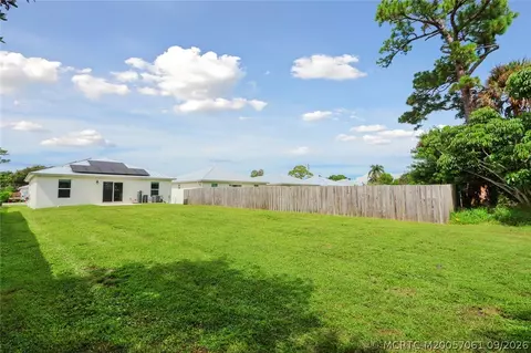 Exterior - 5179 SE Jack Ave, Stuart, FL 34997 photo 4 of 6