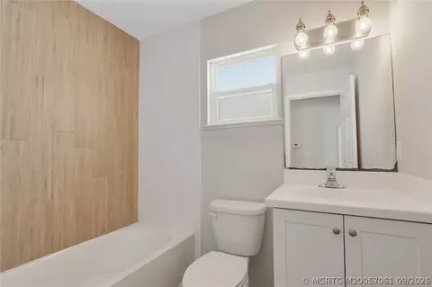 Bath - 5179 SE Jack Ave, Stuart, FL 34997 photo 2 of 2