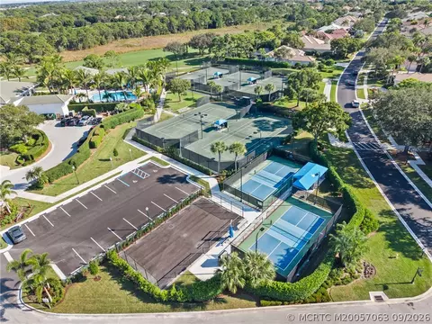 View/Area - 3663 SE Cambridge Dr, Stuart, FL 34997 photo 9 of 12