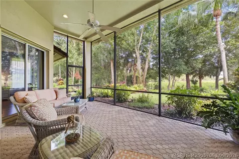 Exterior - 3663 SE Cambridge Dr, Stuart, FL 34997 photo 2 of 6