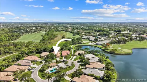 View/Area - 3663 SE Cambridge Dr, Stuart, FL 34997 photo 2 of 12