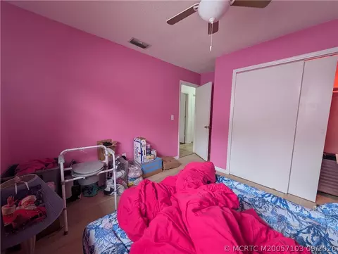 1689 SE Floresta Dr, Port Saint Lucie, FL 34983
